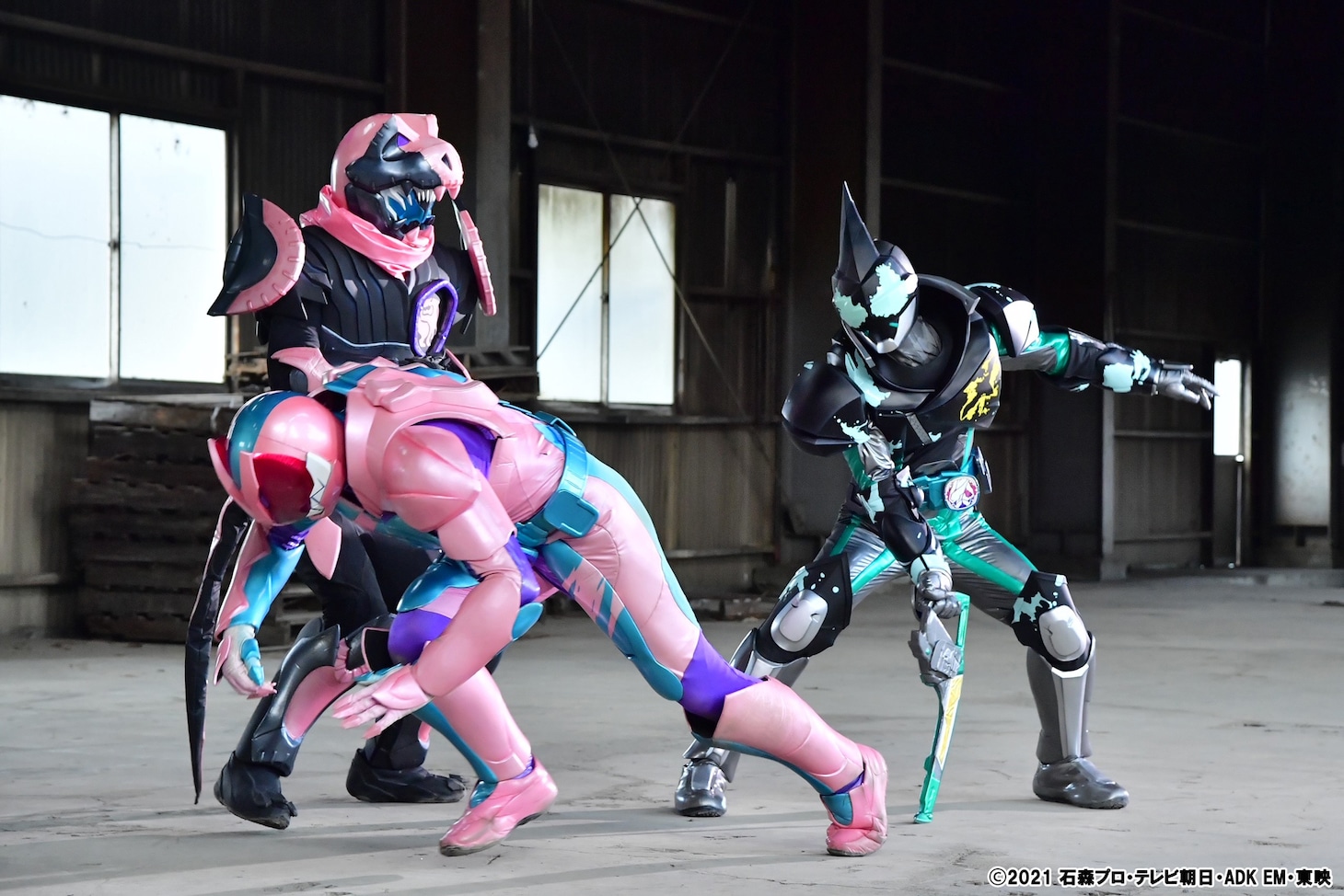 「仮面ライダーリバイス」