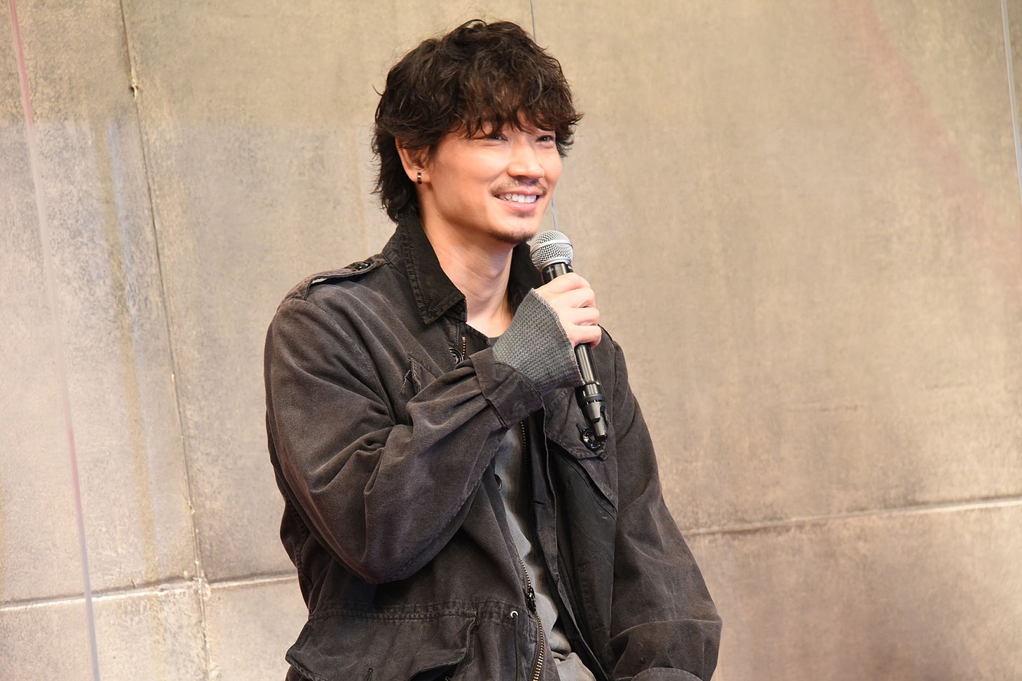 綾野剛