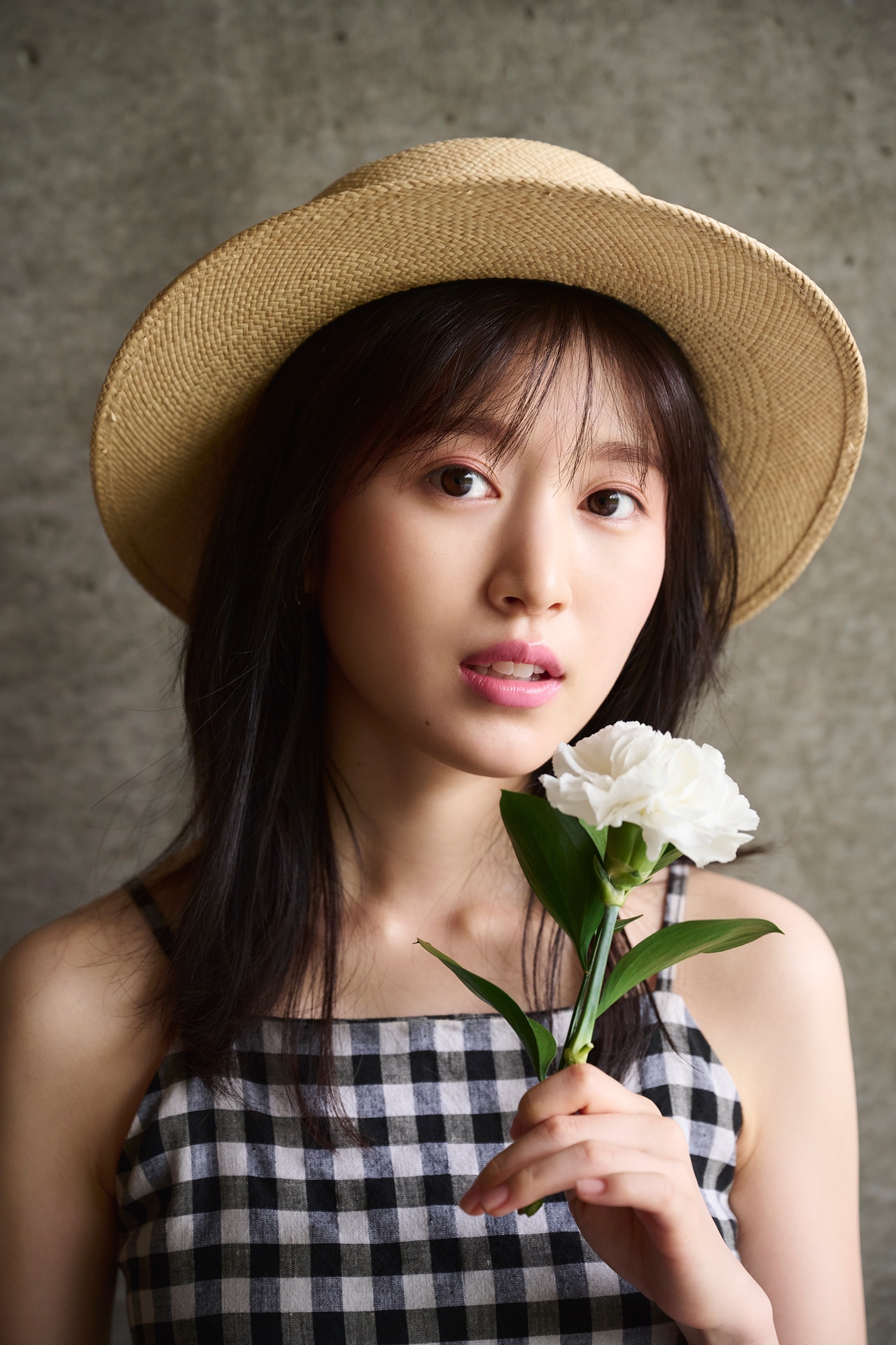 福本莉子4年ぶりの写真集発売、テーマは「彼との初めての旅行」