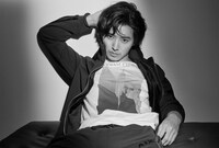 レスリー・キーが撮影した山崎賢人。