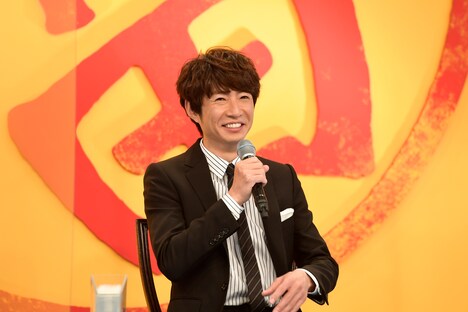 「魚をさばくシーンでは『相葉マナブ』をやっといてよかった~!と思いました」と、出演番組での経験が役に立ったことを明かす相葉雅紀。