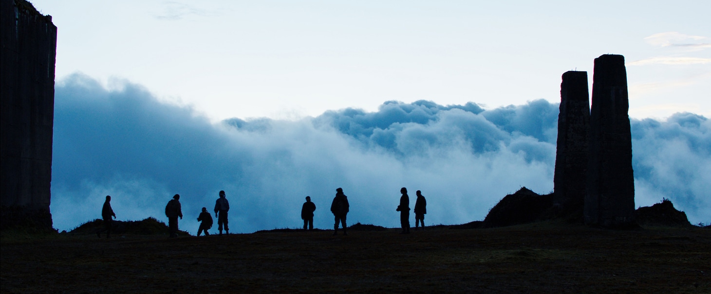 「MONOS 猿と呼ばれし者たち」