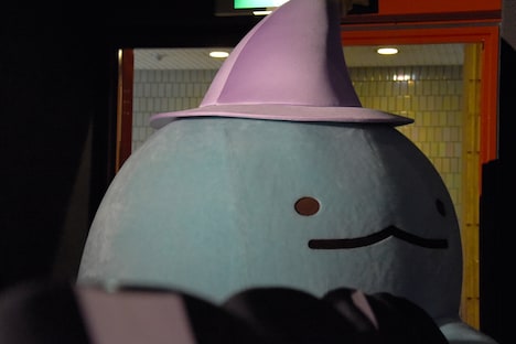 会場に現れたとかげ。