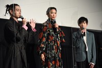 左から菅田将暉、杏、田代輝。