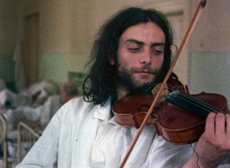 「アウトサイダー」