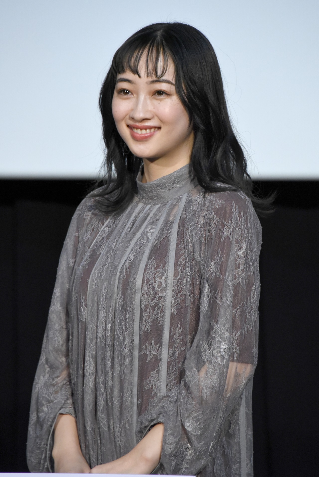 川添野愛