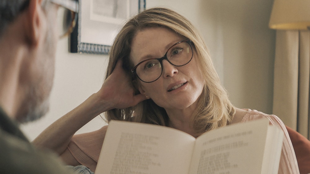 ジュリアン・ムーアが自由を謳歌する「グロリア 永遠の青春」予告