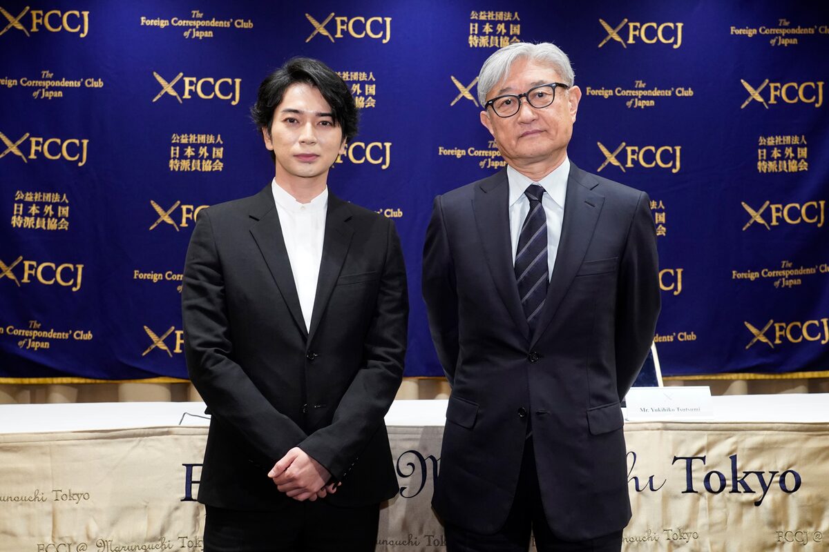 松本潤 嵐ライブ映画は 親戚のおじさん じゃないと撮れない 堤幸彦に信頼寄せる 映画ナタリー
