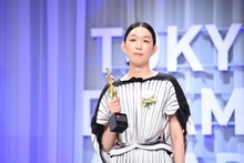 東京ドラマアウォード2021の授賞式に出席した江口のりこ。