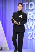 東京ドラマアウォード2021の授賞式に出席した窪田正孝。