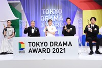 左から江口のりこ、西田敏行、綾瀬はるか、窪田正孝、柳楽優弥。