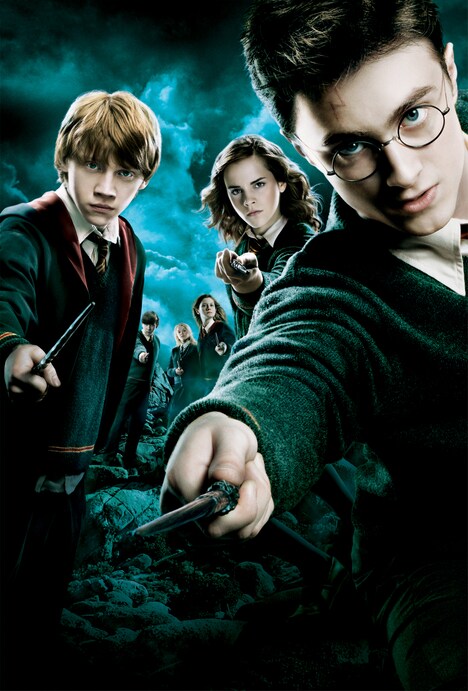 「ハリー・ポッターと不死鳥の騎士団」キーアート TM & (c)2007 Warner Bros. Ent. , Harry Potter Publishing Rights (c)J.K.R.