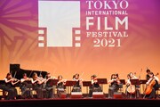 第34回東京国際映画祭オープニングセレモニーの様子。