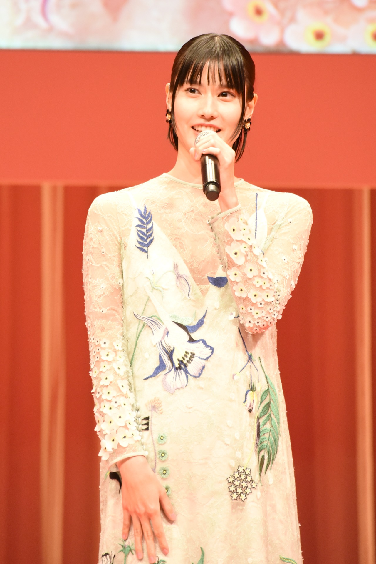 橋本愛