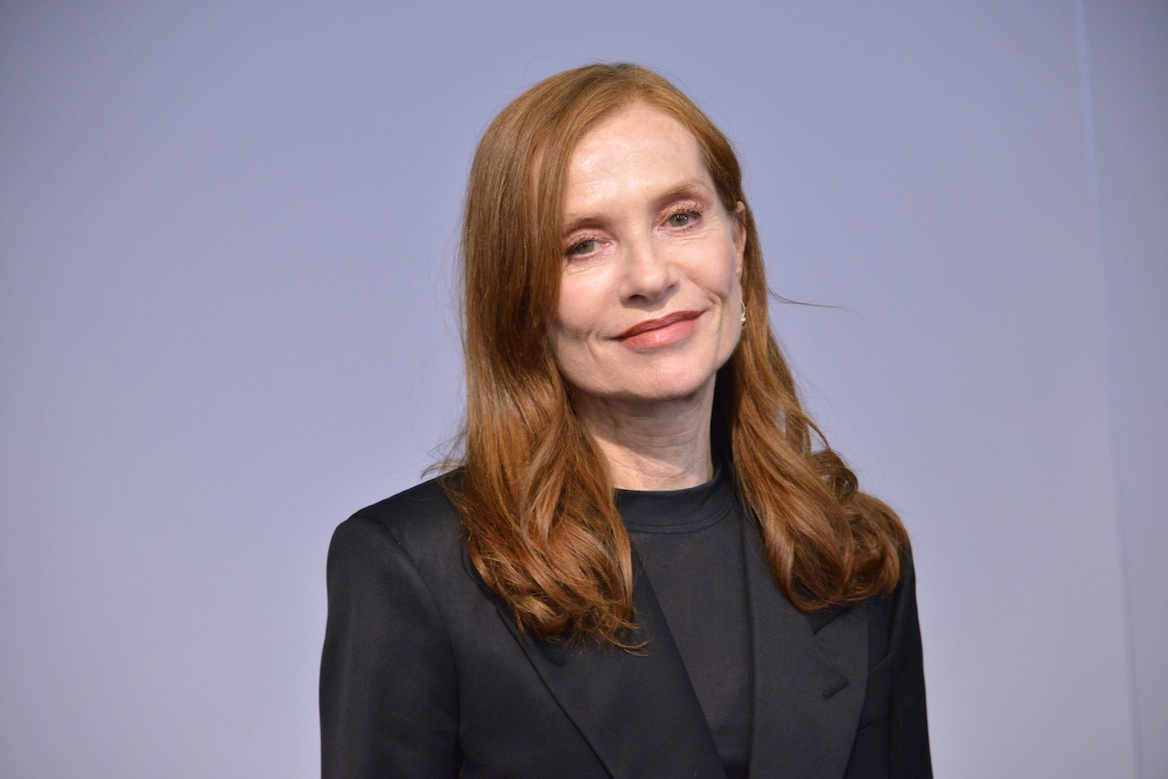 イザベル・ユペール - イザベル・ユペールの称賛に濱口竜介「脳が