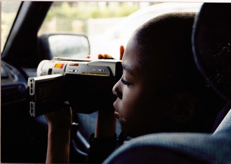 「17 Blocks／家族の風景」