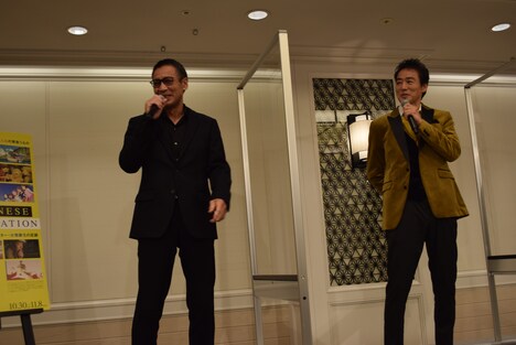 左から菅田俊、村上弘明。