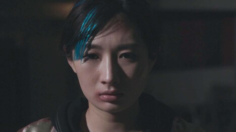 「吾輩は猫である!」より、武田梨奈演じる美那。