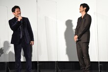 左から内野聖陽、西島秀俊。