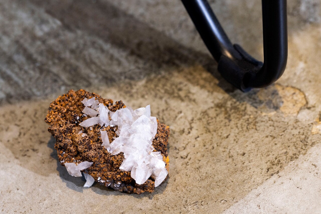 伊藤万理華が持参したアポフィライト。