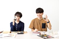 左から伊藤万理華、大童澄瞳。