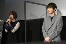 左から花澤香菜、梶裕貴。