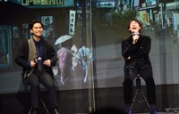 左から柳楽優弥、大泉洋。