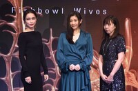 左から長谷川京子、篠原涼子、並木道子。
