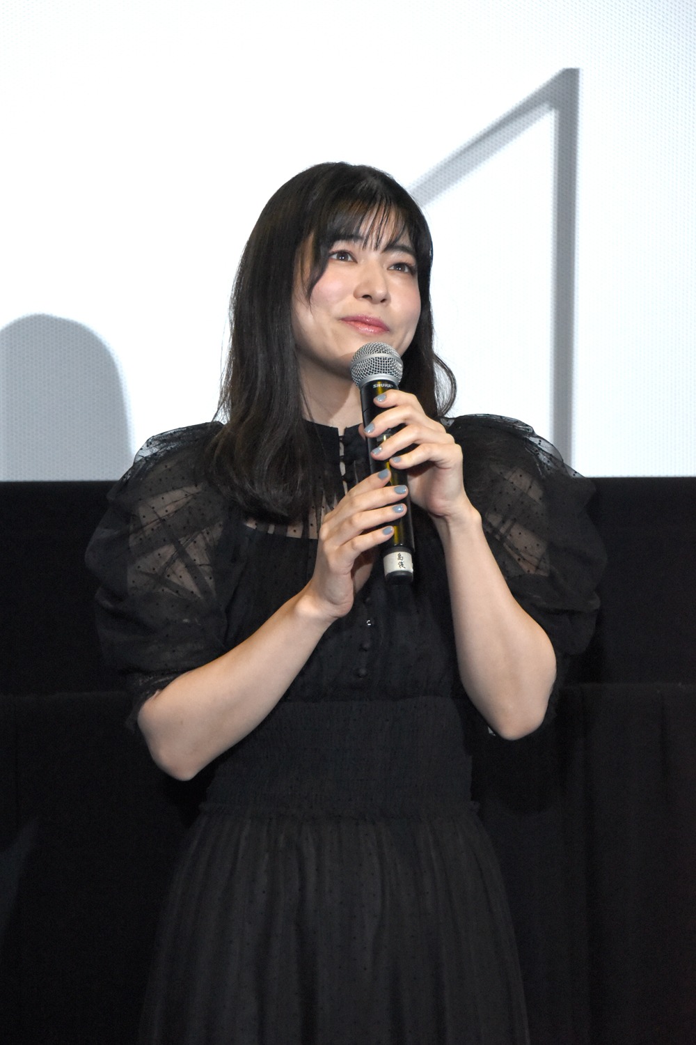 島袋美由利