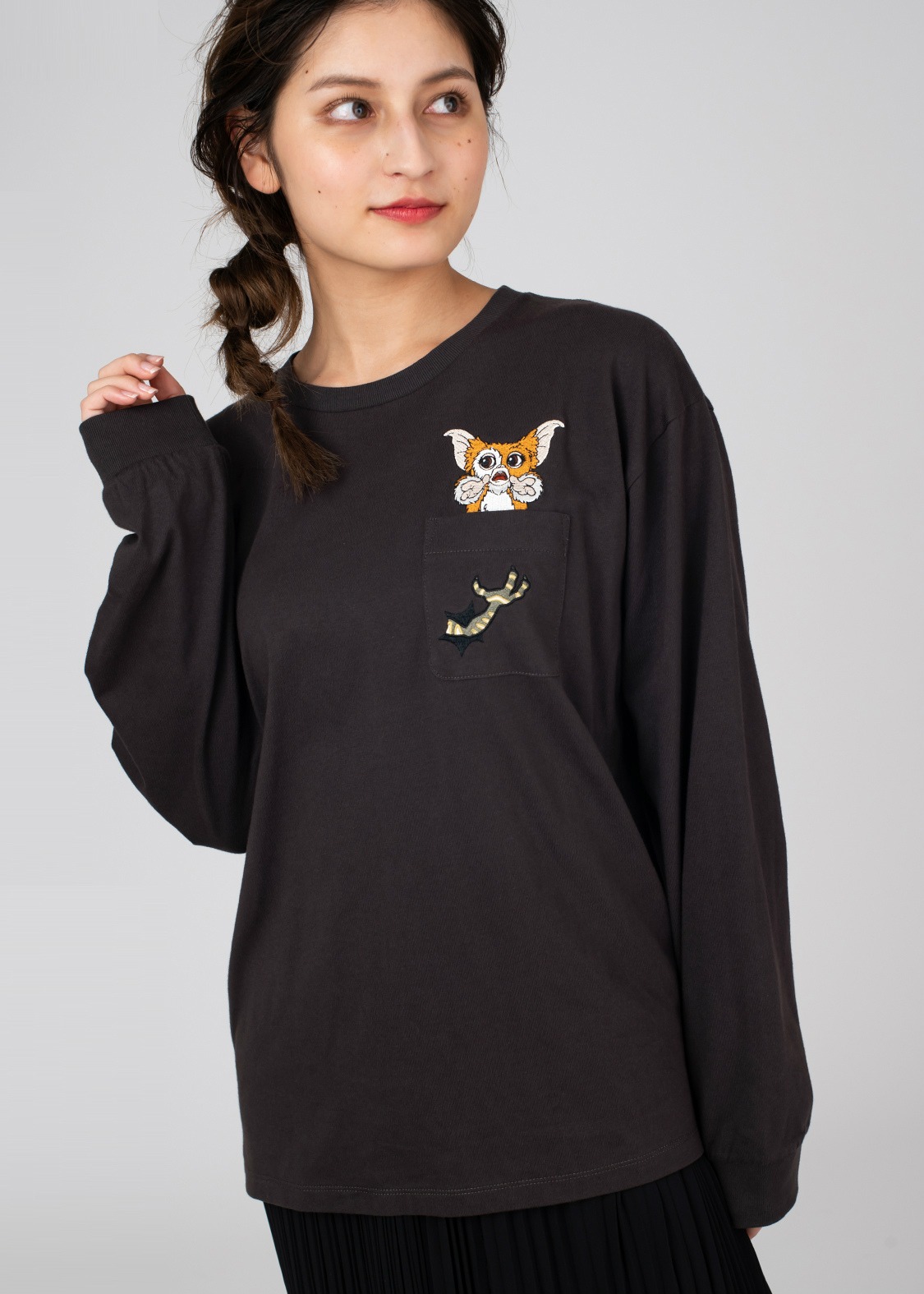 長袖Tシャツ「ギズモ びっくり」（税込3520円）