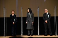 左から有村架純、菅田将暉、土井裕泰。