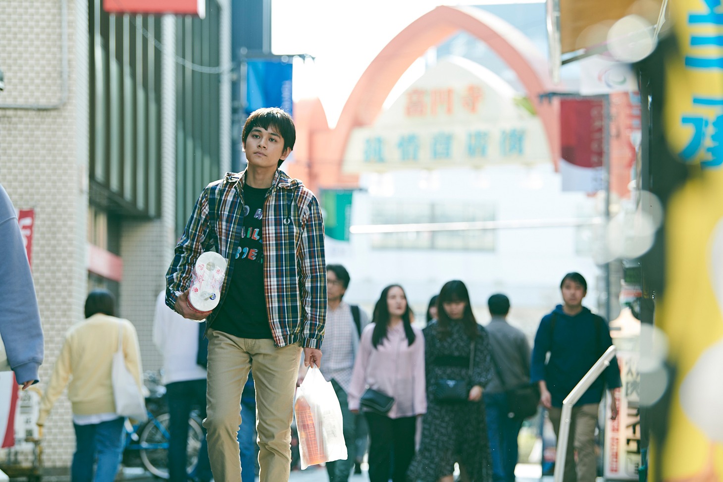 「明け方の若者たち」