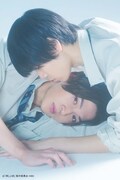 「TVドラマ『美しい彼』公式ビジュアルブック」表紙用カット