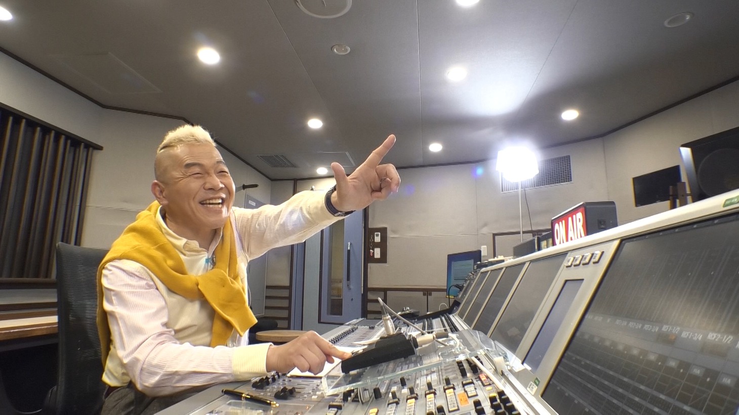 「クイズ！カムカムエヴリバディ～ラジオと英語と日本人～」