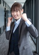 麦田歩を演じる福原遥。