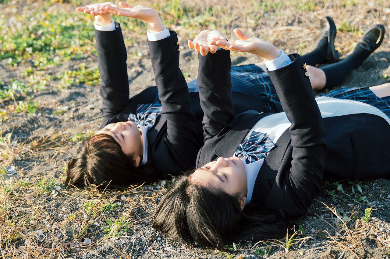 新谷ゆづみ×日高麻鈴W主演「麻希のいる世界」予告公開、窪塚愛流の姿も