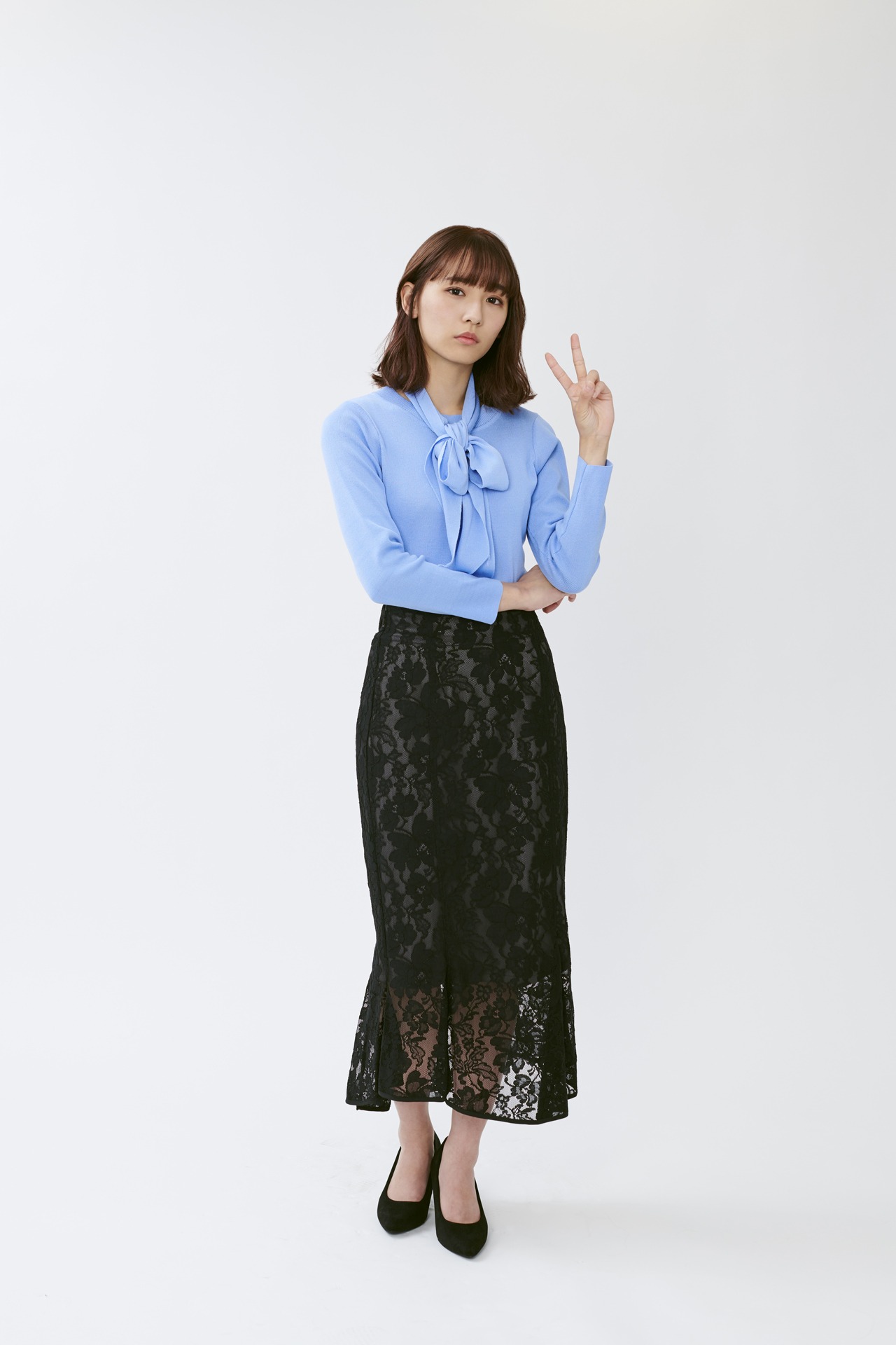 浅川梨奈演じる伊達まどか。