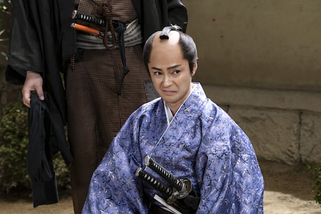 木村了演じる岸田藤十郎。