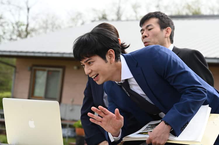 ニコニコの松本潤に香川照之がツッコミ 映画 99 9 舞台裏 動画あり 映画ナタリー