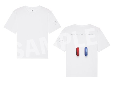「マトリックス レザレクションズ」のTシャツ。