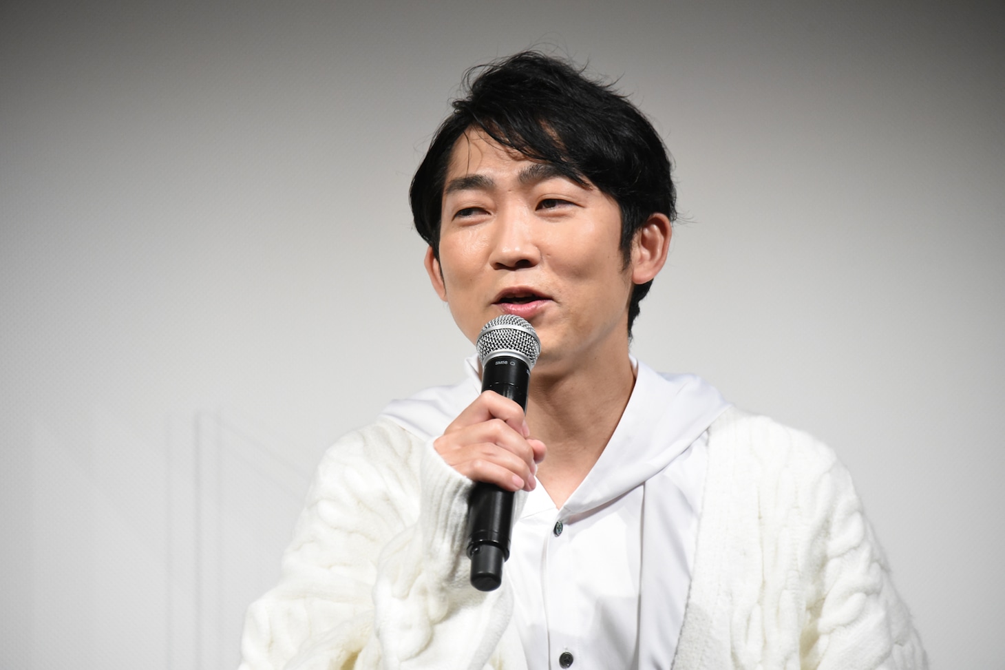 石田明