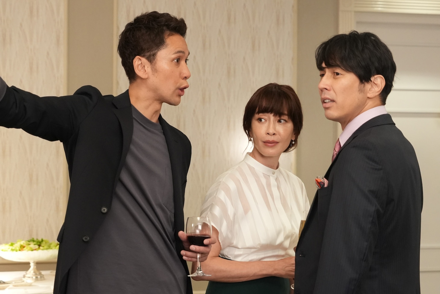 「真犯人フラグ」第9話より。