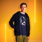 劇場版 呪術廻戦 0 UT グラフィックTシャツ 夏油 傑着用イメージ。