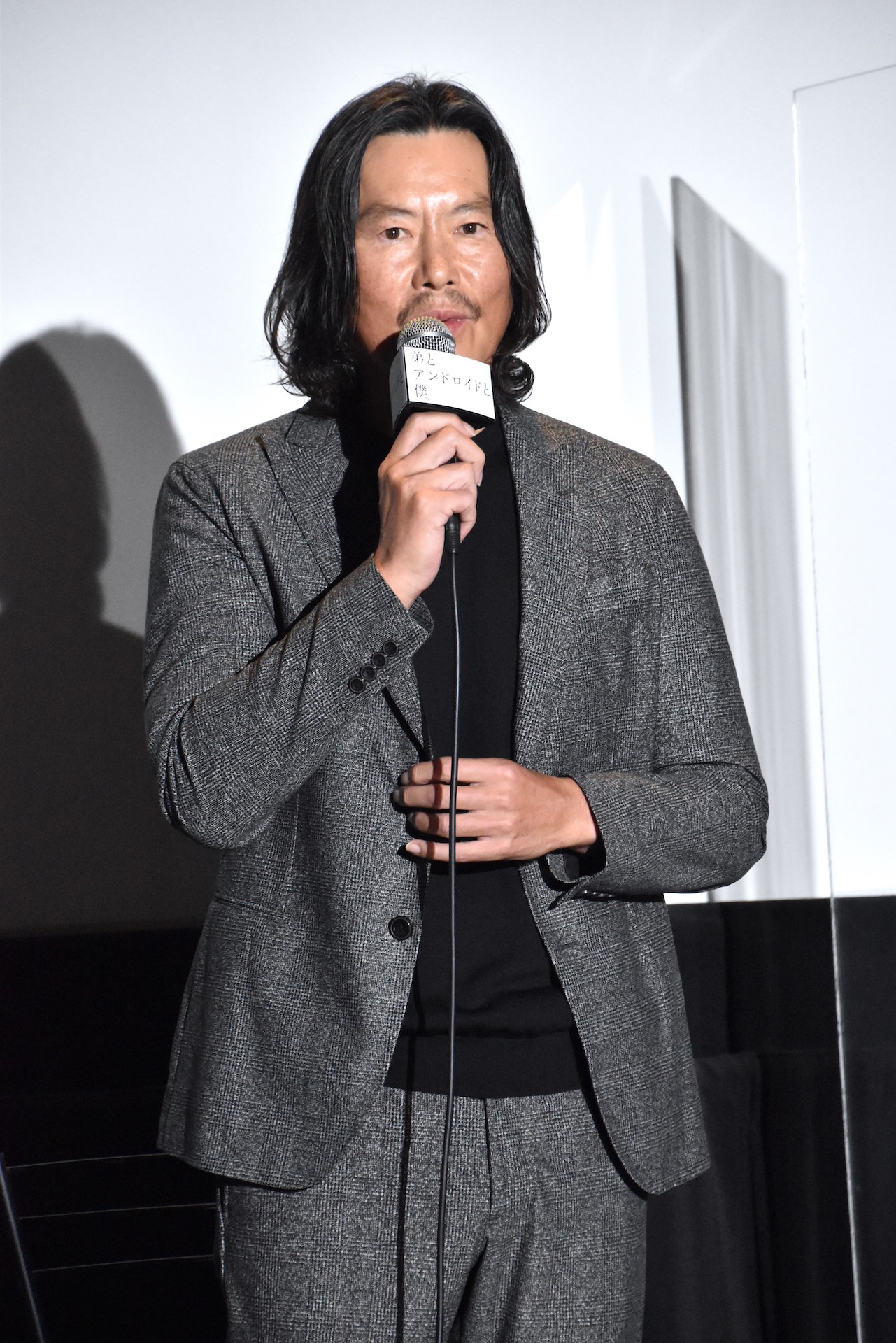 豊川悦司