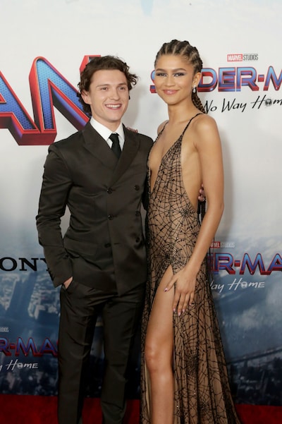 左からトム・ホランド、ゼンデイヤ。