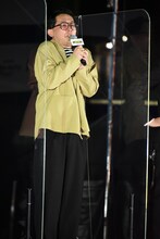 寒さをアピールするじろう。