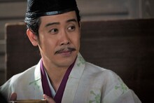 大泉洋演じる源頼朝。