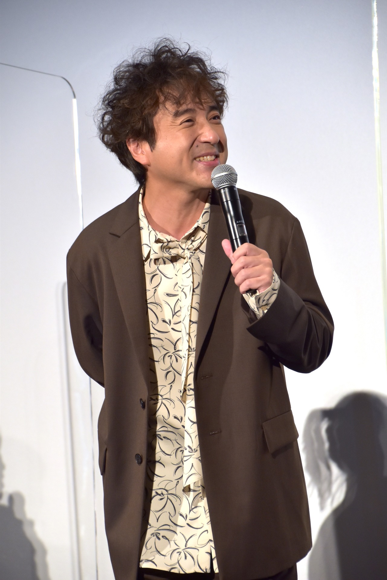 ムロツヨシ