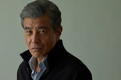 ドラマ10「コンビニ兄弟 テンダネス門司港こがね村店」で堀之内達重を演じる舘ひろし