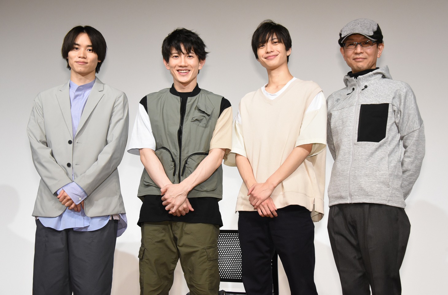 「リモート探偵」完成披露試写会の様子。左から太田将熙、赤澤遼太郎、松田昇大、千葉誠治。
